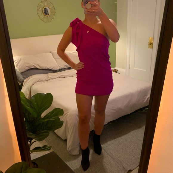 Magenta Olive Olivia Silk Mini Dress - Picture 3 of 9